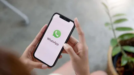 trucco-whatsapp-per-scoprire-con-chi-scrive