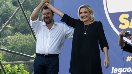 Salvini e Le Pen a Pontida