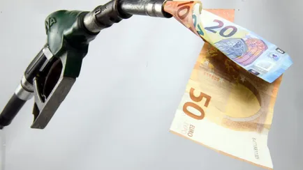 Ecco quanto è aumentato il prezzo per benzina e diesel 